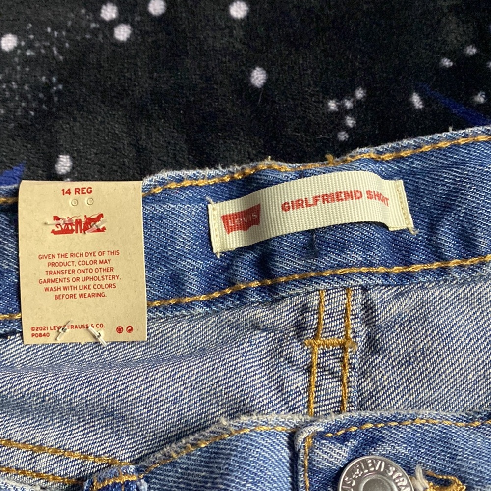 LEVI’S GIRLFRIEND SHORT size 14 regular #352 - Picture 7 of 10